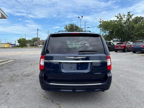 2015 Chrysler Town & Country Touring