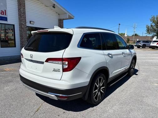 2022 Honda Pilot AWD Elite