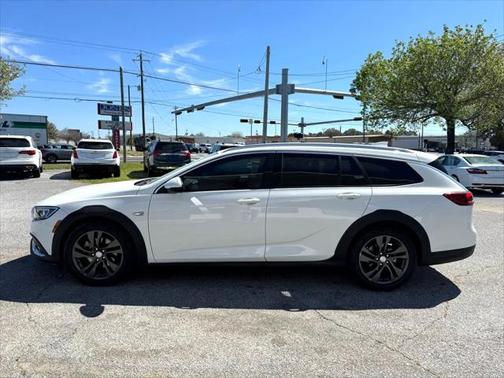 2019 Buick Regal TourX AWD Essence