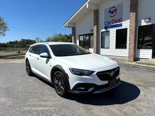 2019 Buick Regal TourX AWD Essence
