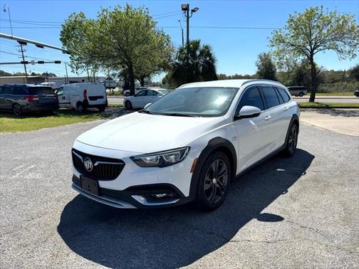 2019 Buick Regal TourX AWD Essence