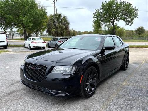 2022 Chrysler 300 S