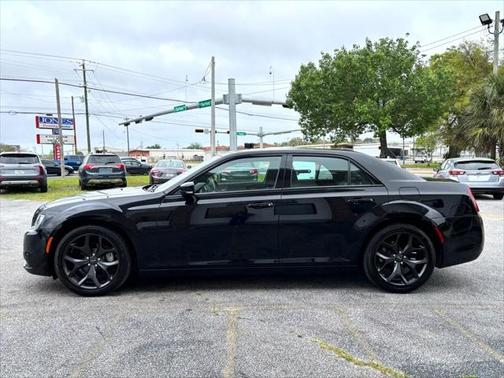 2022 Chrysler 300 S