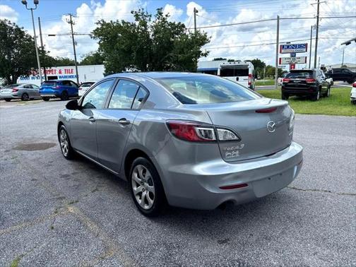 2013 Mazda Mazda3 i Sport