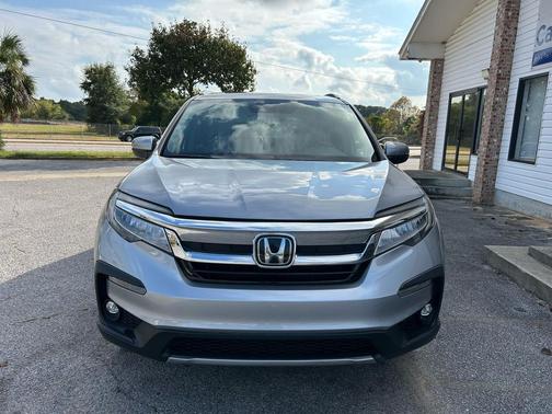 2022 Honda Pilot Touring 8-Passenger