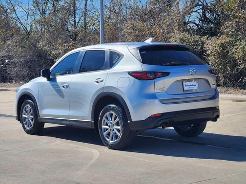 2022 Mazda CX-5 2.5 S Preferred Package