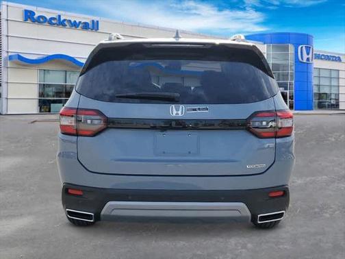 2025 Honda Pilot Touring 8-Passenger