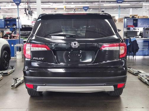Crystal Black Pearl 2019 Honda Pilot EX-L