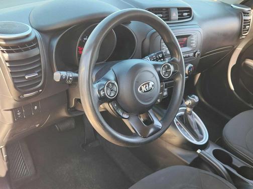 Clear White 2014 Kia Soul Base