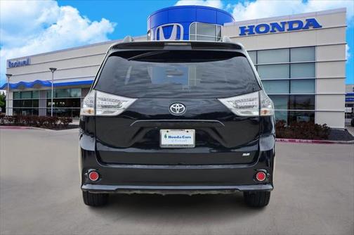 2015 Toyota Sienna SE