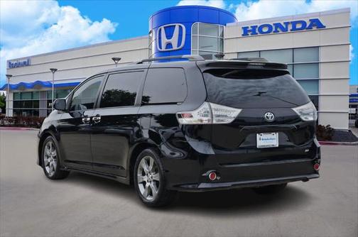 2015 Toyota Sienna SE