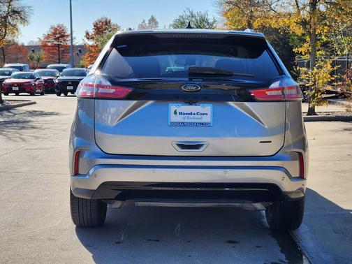2022 Ford Edge SE