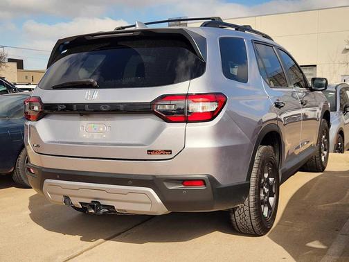 2023 Honda Pilot AWD TrailSport