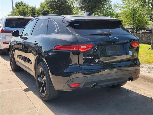 2019 Jaguar F-PACE 25t Premium