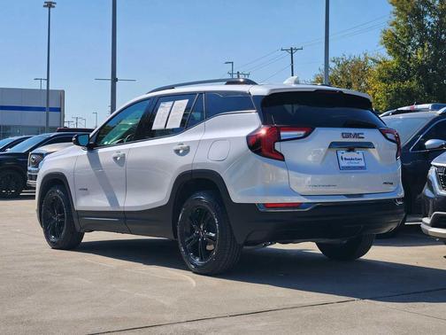 2024 GMC Terrain AWD AT4