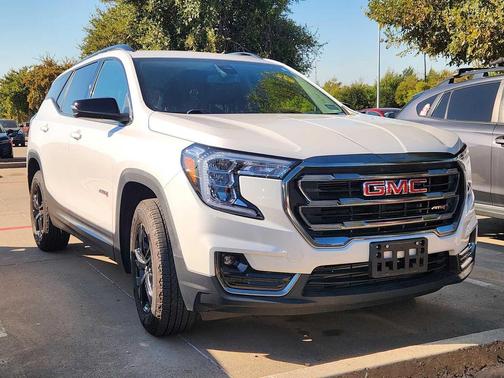2024 GMC Terrain AWD AT4