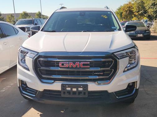 2024 GMC Terrain AWD AT4