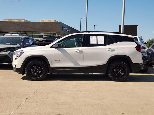 2024 GMC Terrain AWD AT4