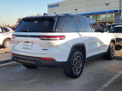2022 Jeep Grand Cherokee 4xe Trailhawk