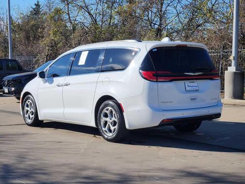 2022 Chrysler Pacifica Limited