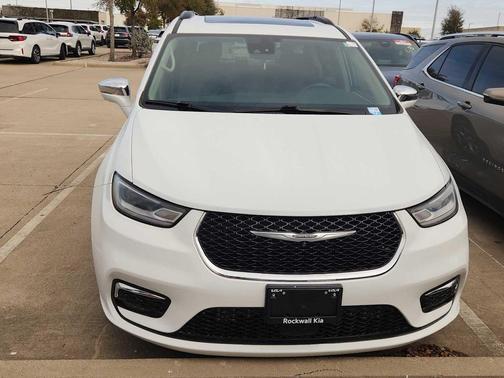 2022 Chrysler Pacifica Limited