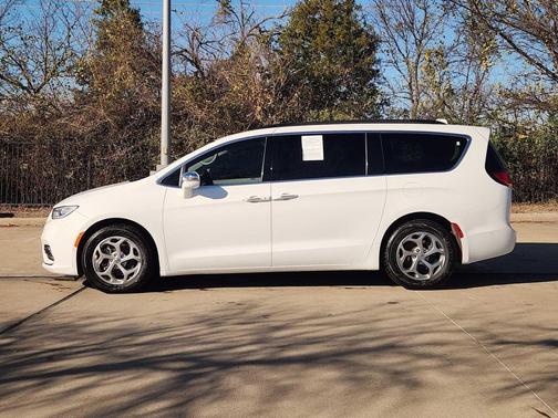 2022 Chrysler Pacifica Limited