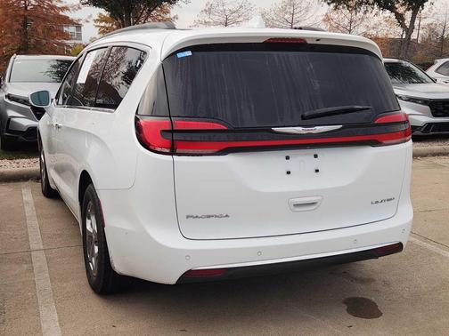 2022 Chrysler Pacifica Limited