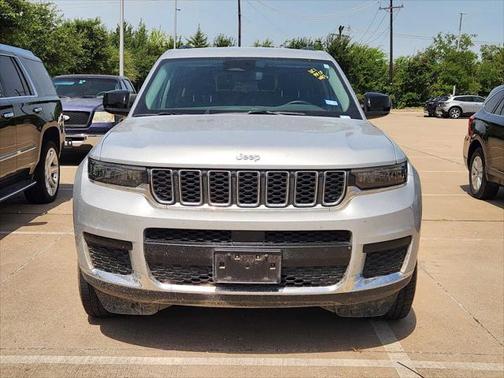 2022 Jeep Grand Cherokee L Laredo