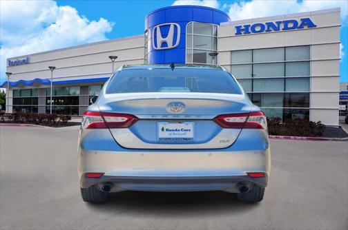 2018 Toyota Camry XLE