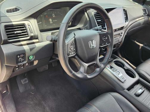 Platinum White Pearl 2023 Honda Passport AWD TrailSport