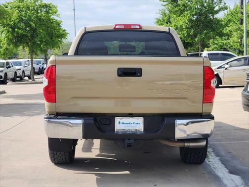 2017 Toyota Tundra SR5