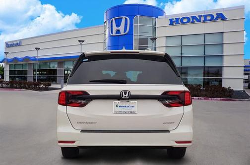 Platinum White Pearl 2024 Honda Odyssey Sport