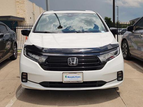 Platinum White Pearl 2024 Honda Odyssey Sport