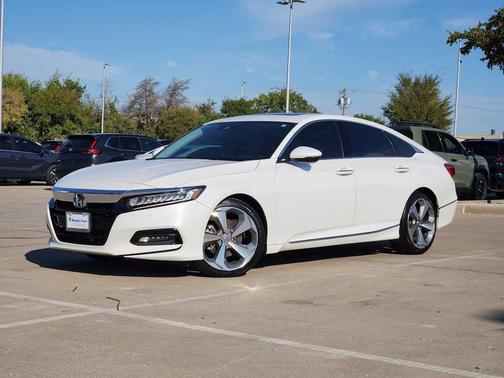 2018 Honda Accord Touring 2.0T