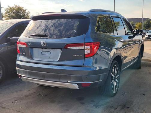 2020 Honda Pilot Touring 8-Passenger