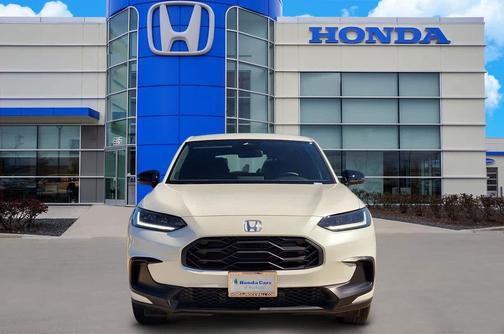 White 2026 Honda HR-V 2WD Sport