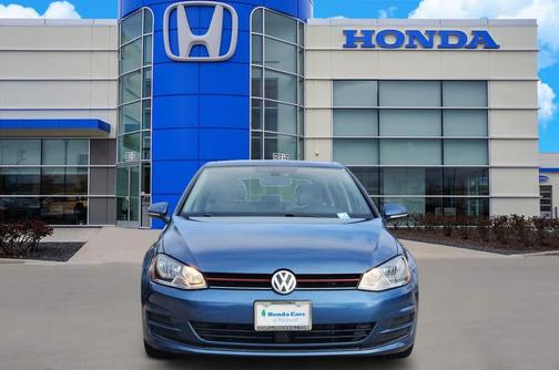 2017 Volkswagen Golf TSI S 4-Door