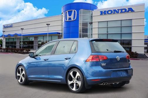 2017 Volkswagen Golf TSI S 4-Door