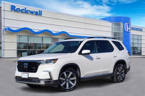 Platinum White Pearl 2024 Honda Pilot Touring 8-Passenger