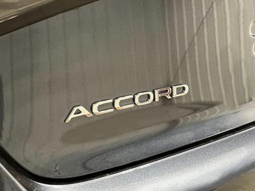 Meteorite Gray Metallic 2026 Honda Accord SE