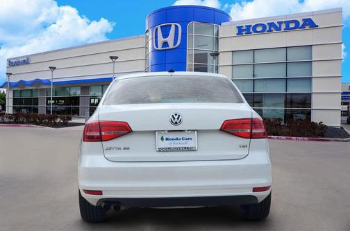 2015 Volkswagen Jetta 1.8T SE
