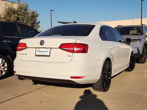 2015 Volkswagen Jetta 1.8T SE