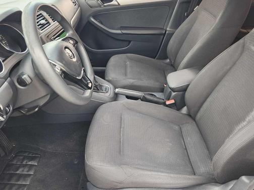 2015 Volkswagen Jetta 1.8T SE