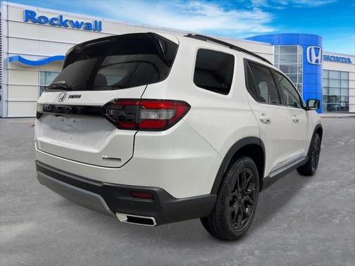 2025 Honda Pilot Touring 8-Passenger