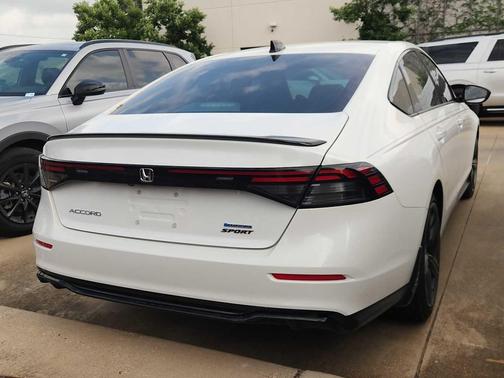 Platinum White Pearl 2025 Honda Accord Hybrid Sport-L