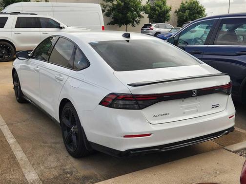 Platinum White Pearl 2025 Honda Accord Hybrid Sport-L