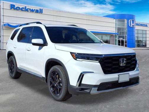 2025 Honda Pilot Touring 8-Passenger
