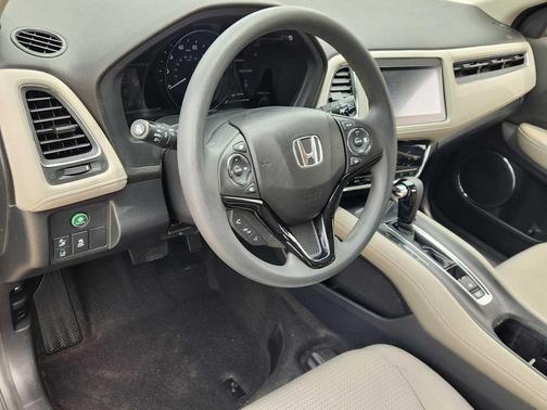 Modern Steel Metallic 2019 Honda HR-V EX
