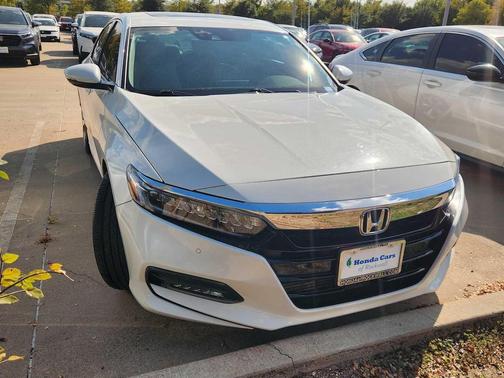 2022 Honda Accord Touring 2.0T