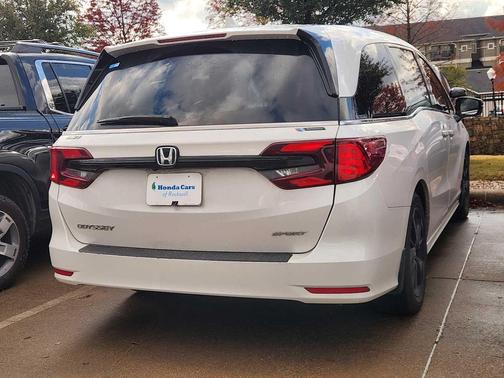 2023 Honda Odyssey Sport